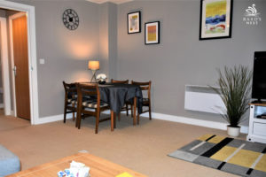 Holiday accommodation Bard's Nest Stratford upon Avon Self Catering Lounge and Dining Area